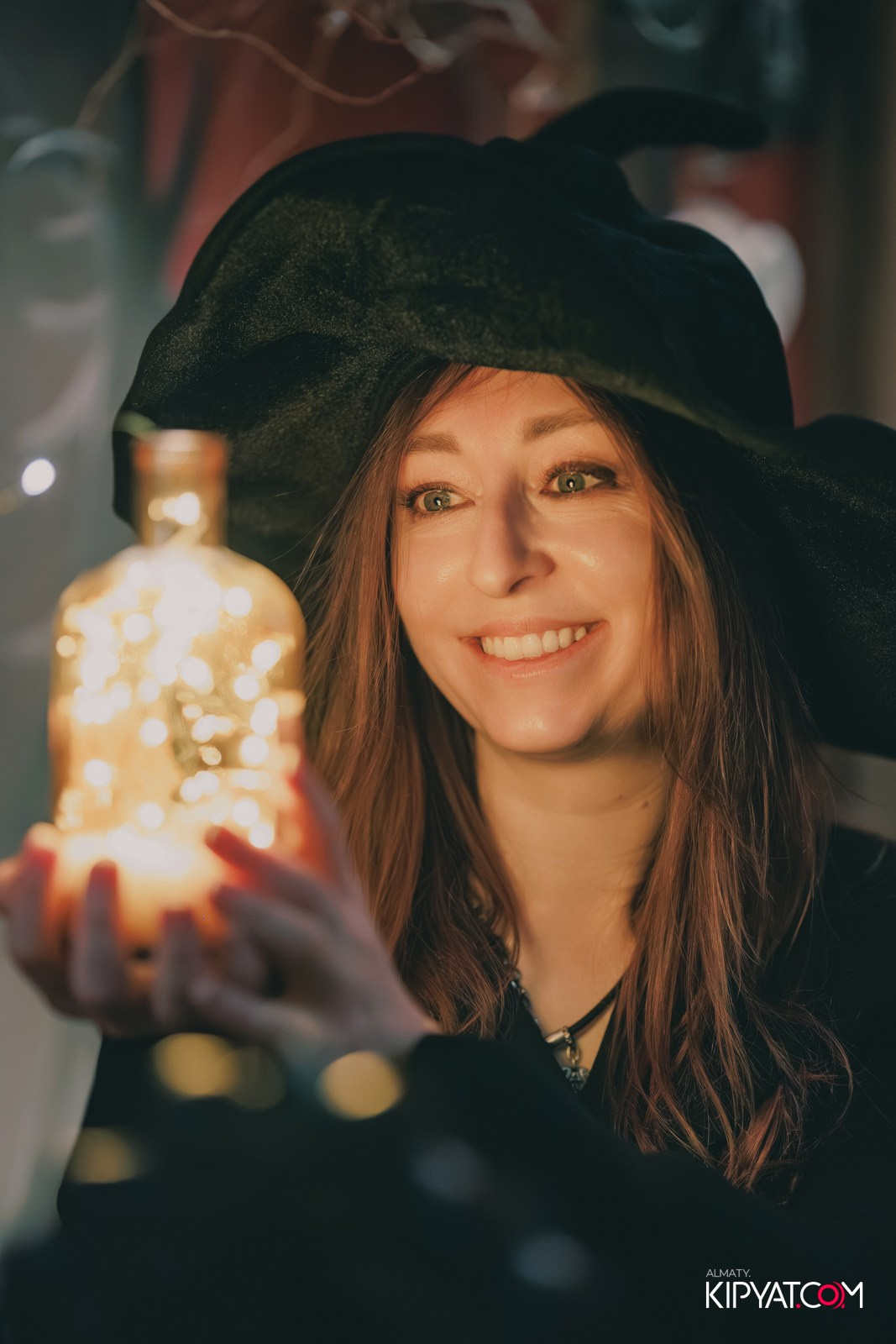 MERRY CREEPYSTMASS AND SPOOKY NEW YEAR — QUEEN OF THE DARKNESS BAR. КИПЯТКОМ АЛМАТЫ!