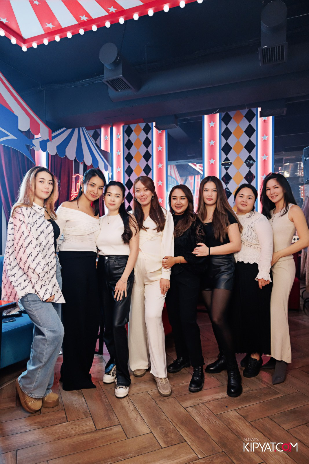 ЗАЯ, НА БИС. КИПЯТКОМ АЛМАТЫ!