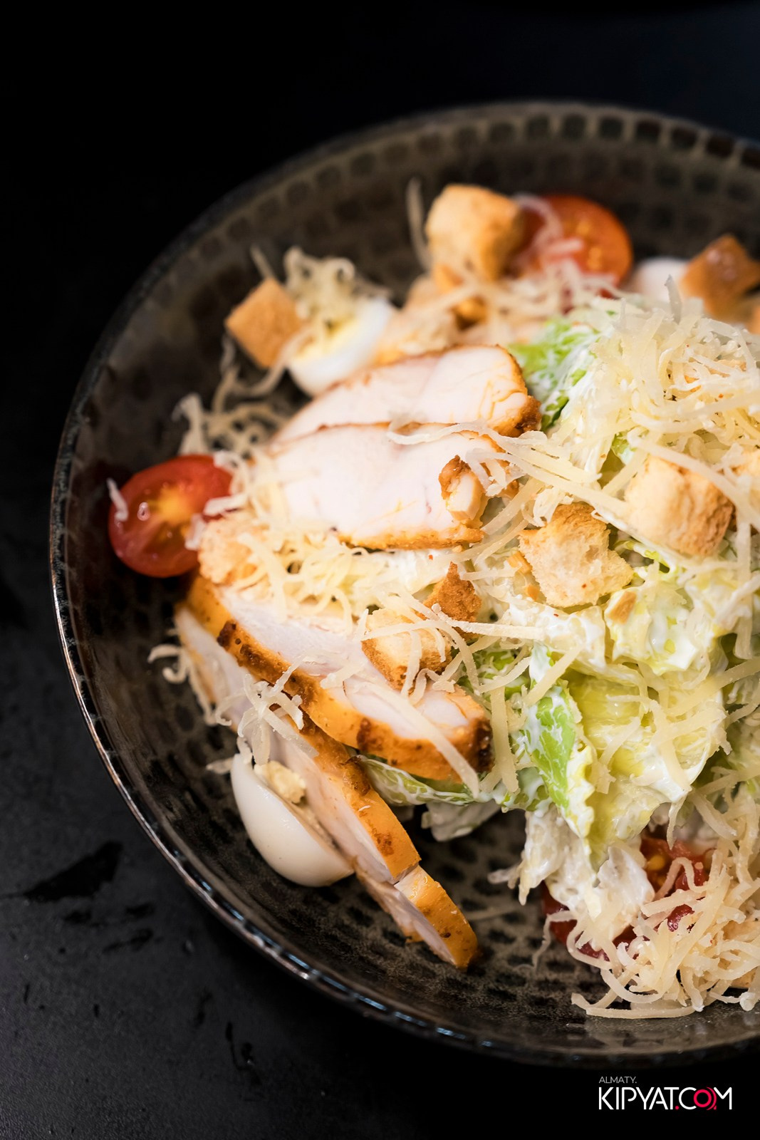 СЕМЕЙНЫЙ РЕСТОРАН BAZAAR. КИПЯТКОМ АЛМАТЫ!