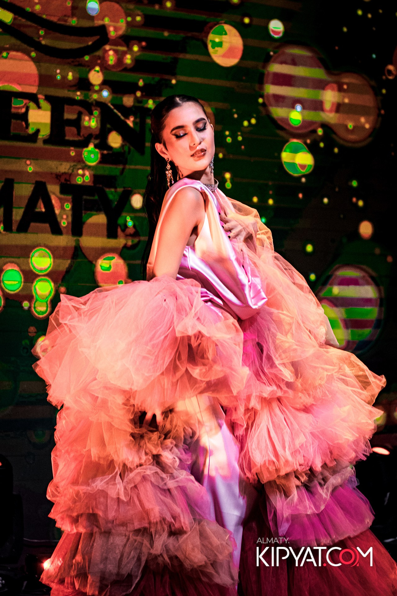 QUEEN. КИПЯТКОМ АЛМАТЫ!