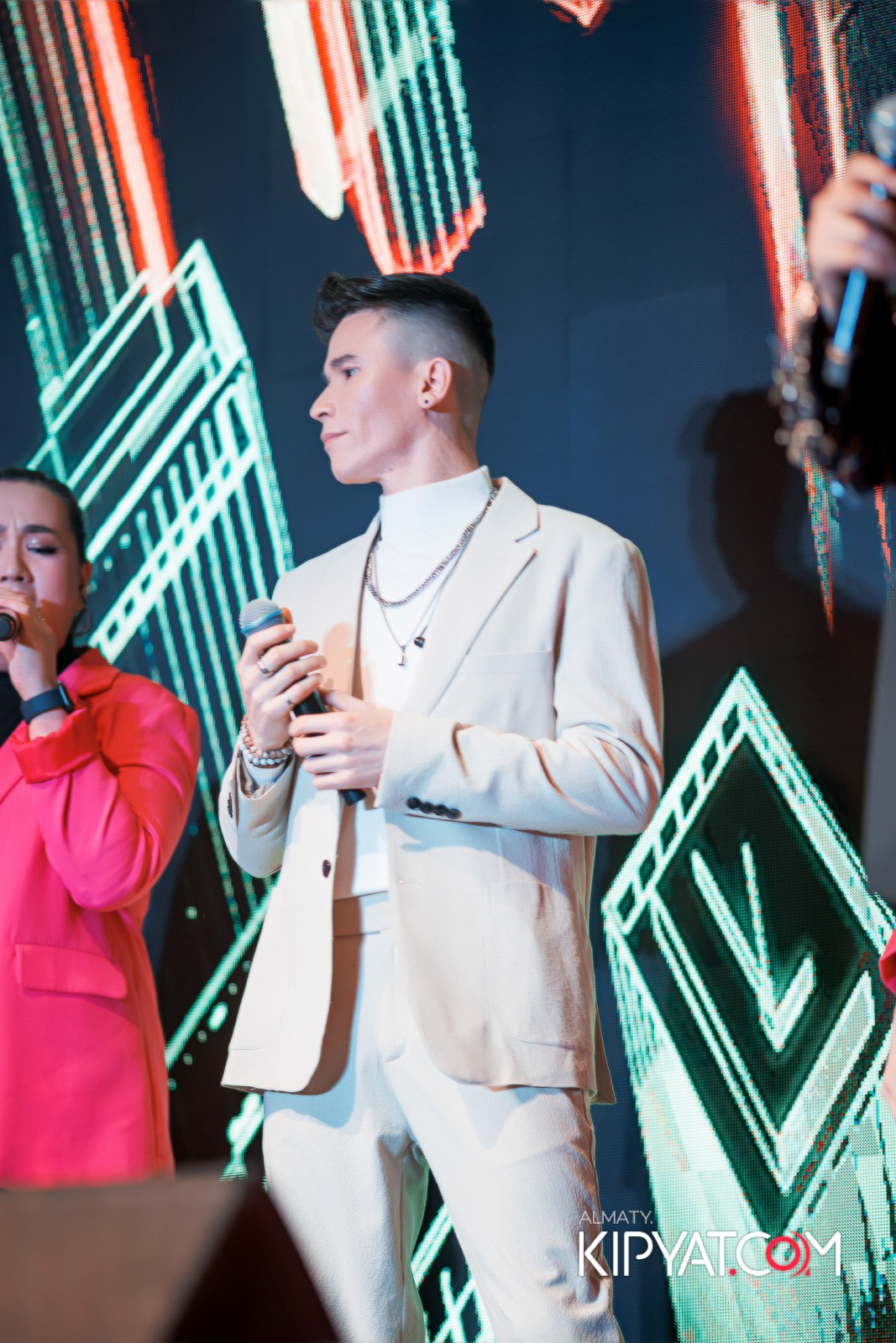 SANTA BARBARA — МЮЗИКЛ ДЖУЛИЯ. КИПЯТКОМ АЛМАТЫ!