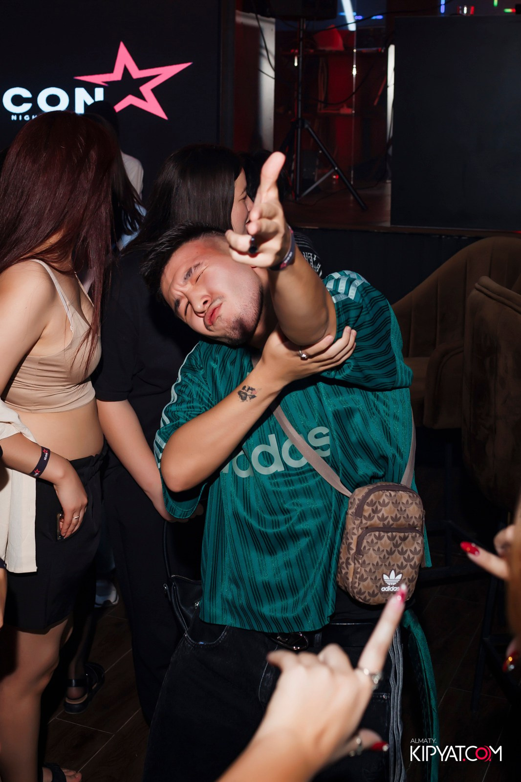 НОЧНОЙ КЛУБ ICON. КИПЯТКОМ АЛМАТЫ!