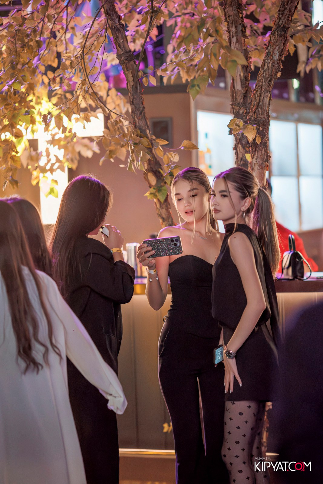 EVENT BAR. КИПЯТКОМ АЛМАТЫ!