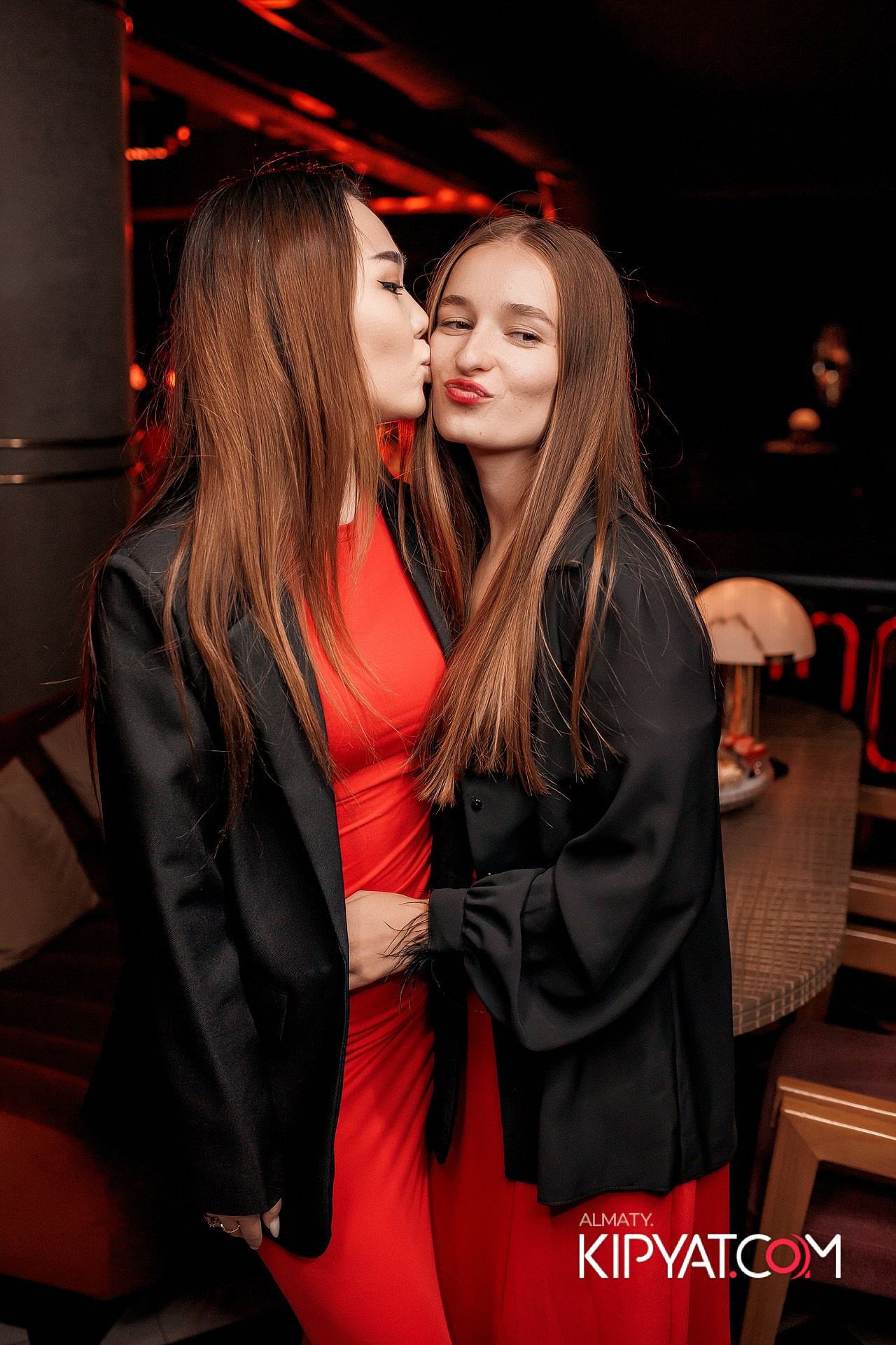 QUEEN. КИПЯТКОМ АЛМАТЫ!