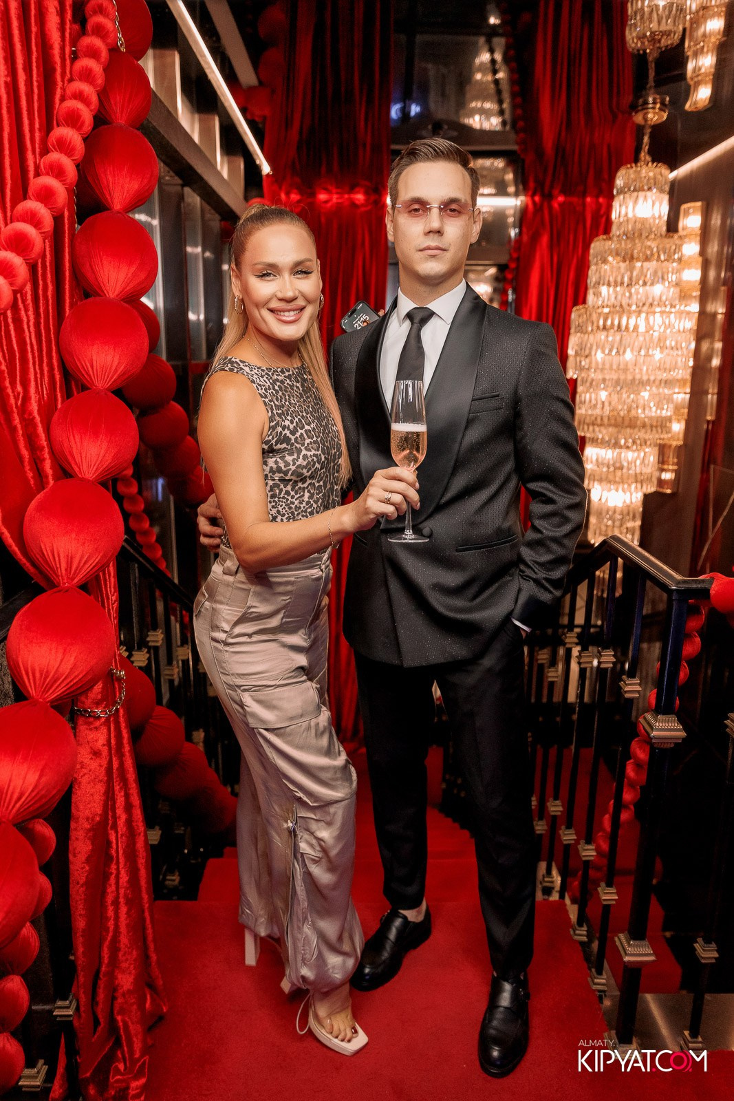 MARUV THE THEATER. КИПЯТКОМ АЛМАТЫ!