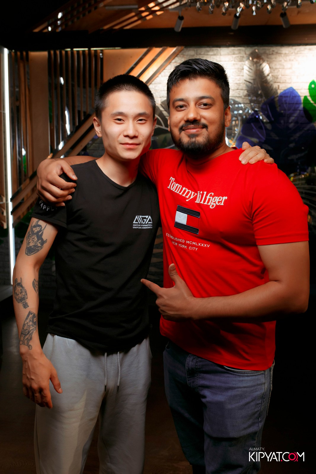 УХО И МЕДВЕДЬ НА ГАГАРИНА. КИПЯТКОМ АЛМАТЫ! Фотосъемка мероприятий в Алматы