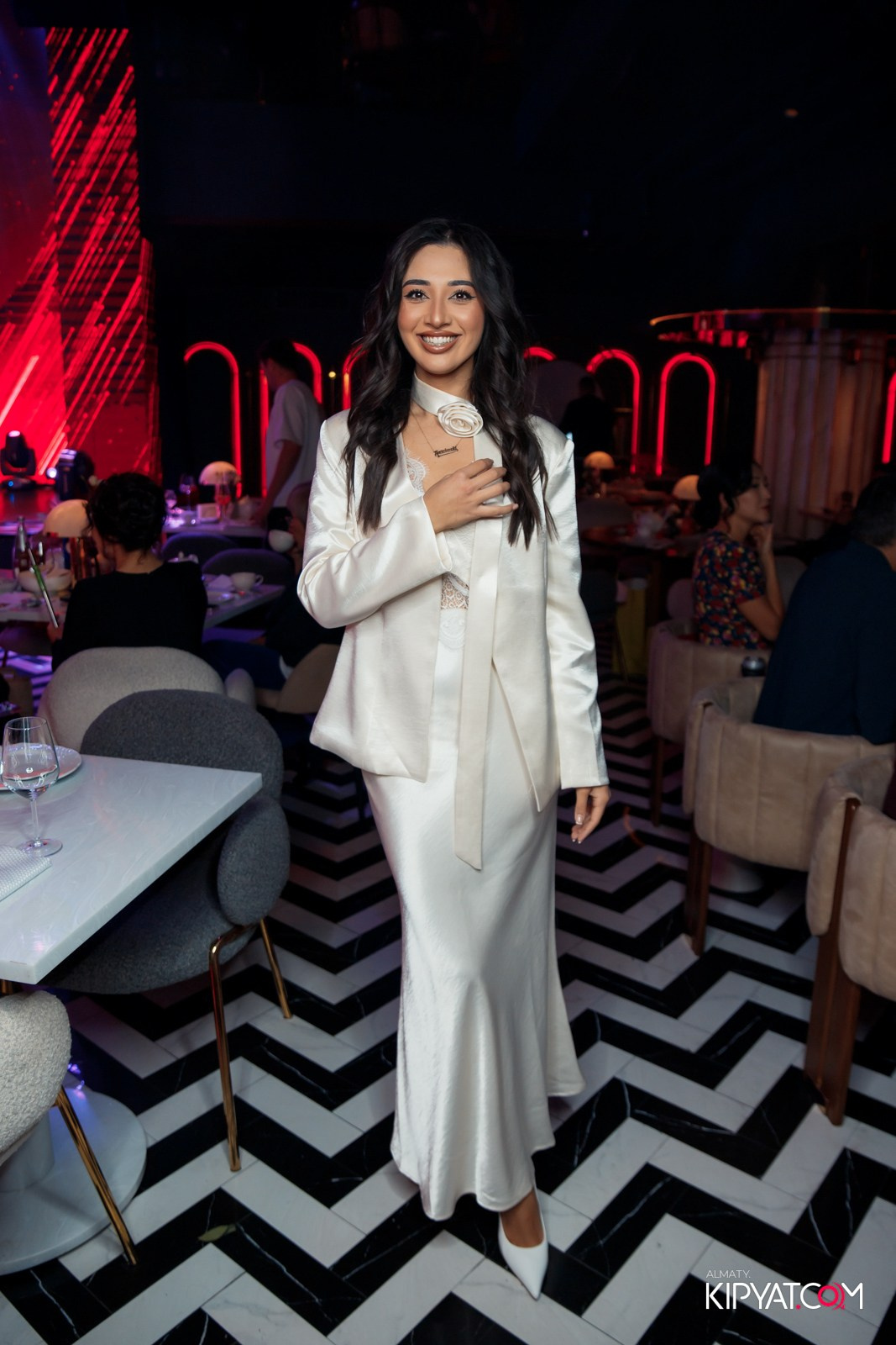 QUEEN. КИПЯТКОМ АЛМАТЫ!