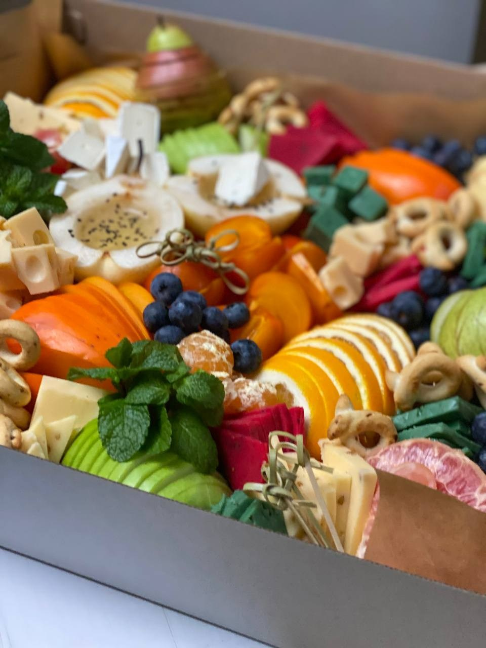 ГастроБоксы. Выездной кейтеринг, съедобные букеты, торты и сладости на заказ