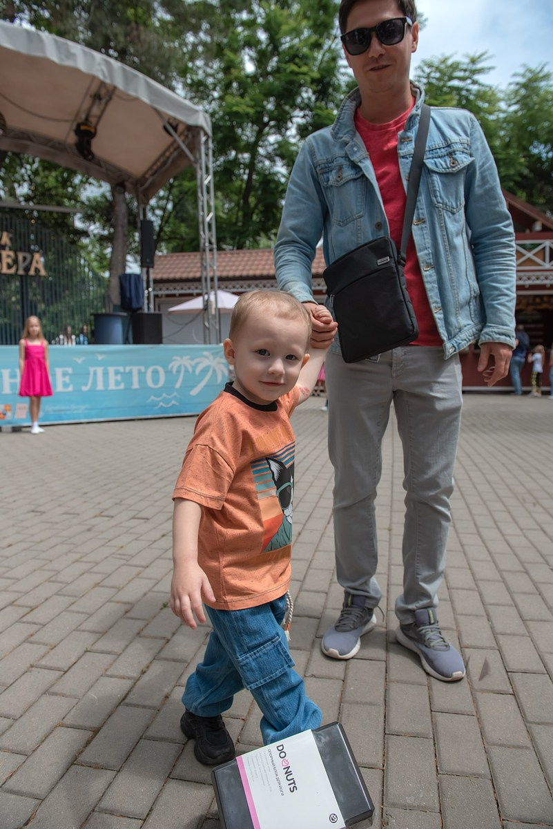 Парк Ривьера дефиле HAPPYkids. Семейный и коммерческий фотограф в Сочи Александр Бодунов