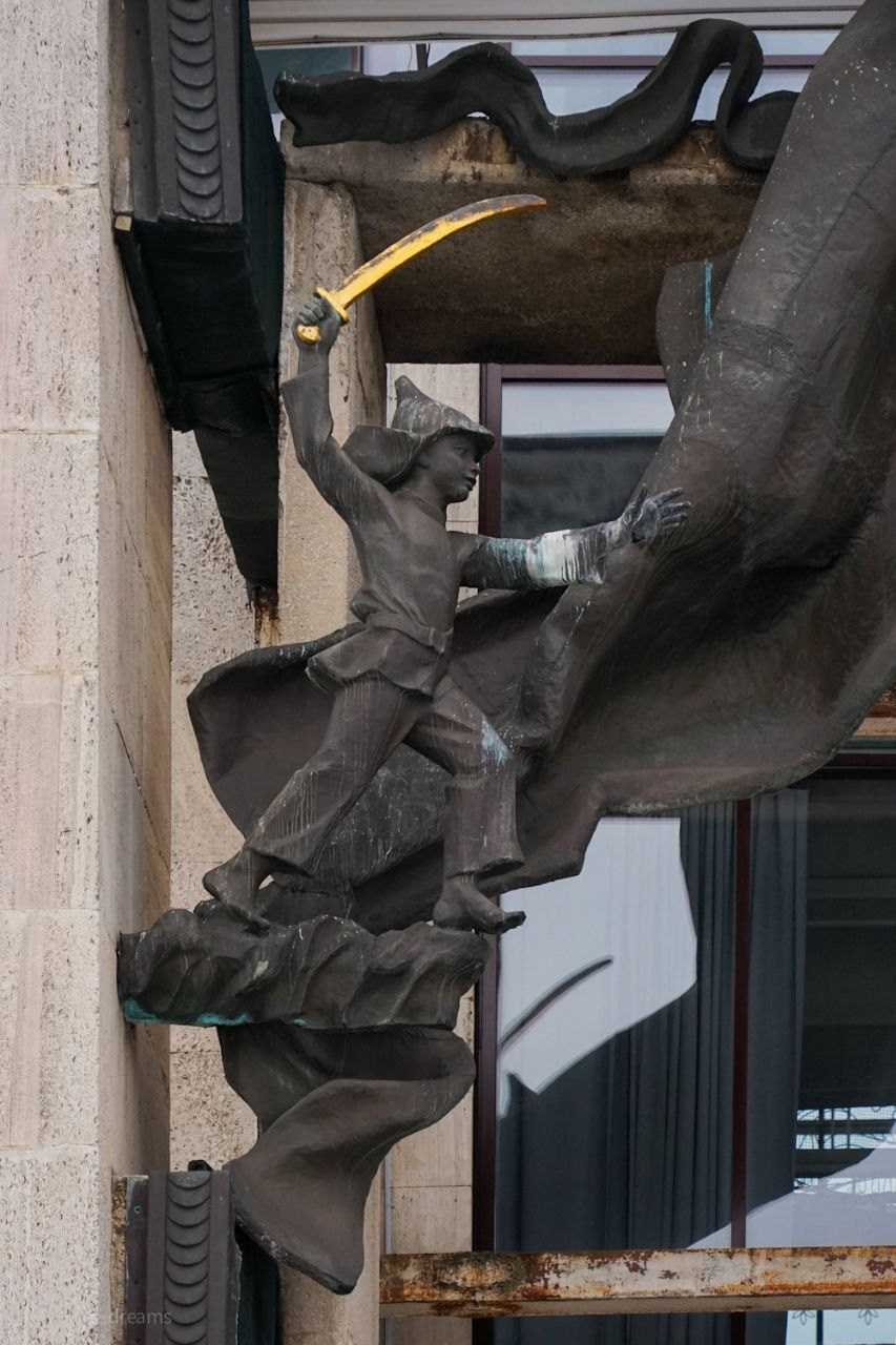 30.11.2024 // Фотоэкскурсия по Воробьевым горам с your_guide_msk. Фотовыставки serebro.gallery, в которых автором можешь стать ты! | Москва