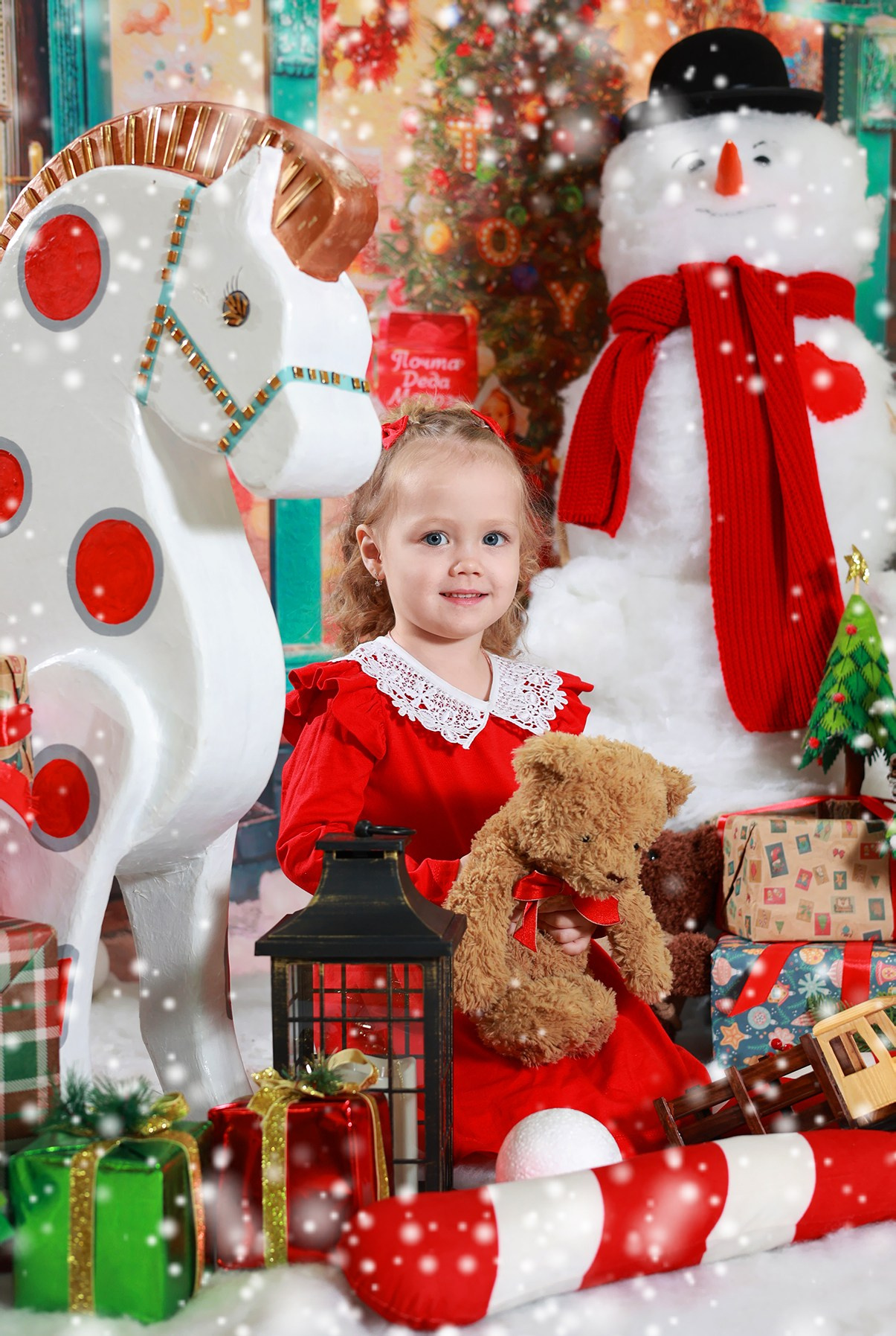 Магазин игрушек. Выпускные альбомы в Иваново в детский сад и школу. Александр и Светлана Янкины