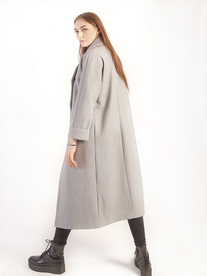 Пальто. Фотограф Екатеринбург. Фотосессии для маркеплейсов