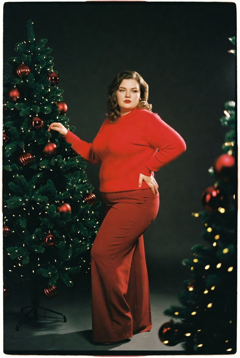 Плюс сайз в красном