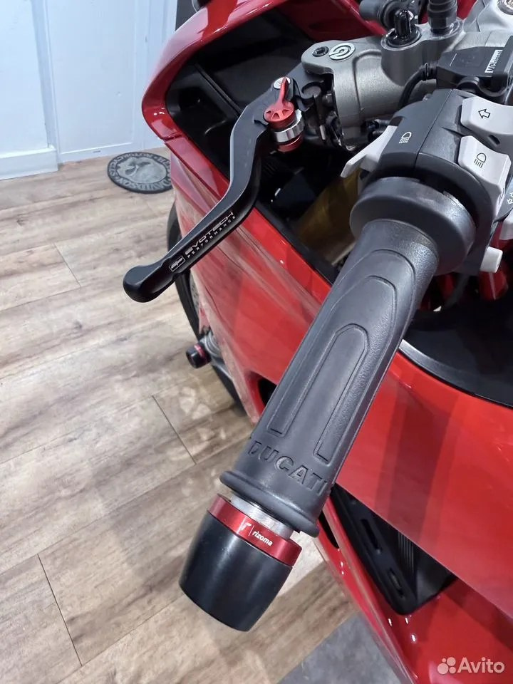 Купить 2023 Ducati Supersport 950S — подробнее на сайте. Hello Davidson, Москва. Только хорошие мотоциклы…