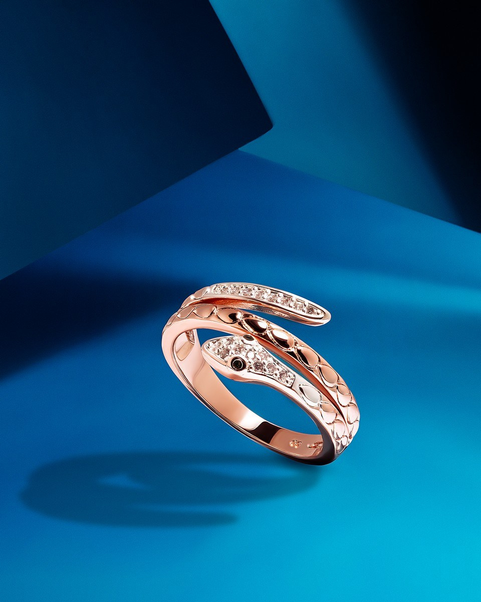 Фотосъемка бижутерии, съемка кольца для маркетплейсов в Ростове