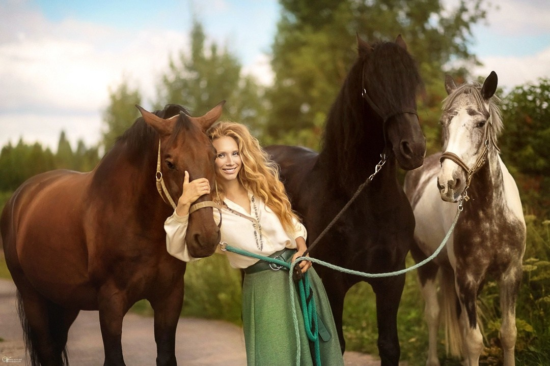 Фотосессии с лошадьми летом. Фотограф женский и мужской портрет Санкт-Петербург