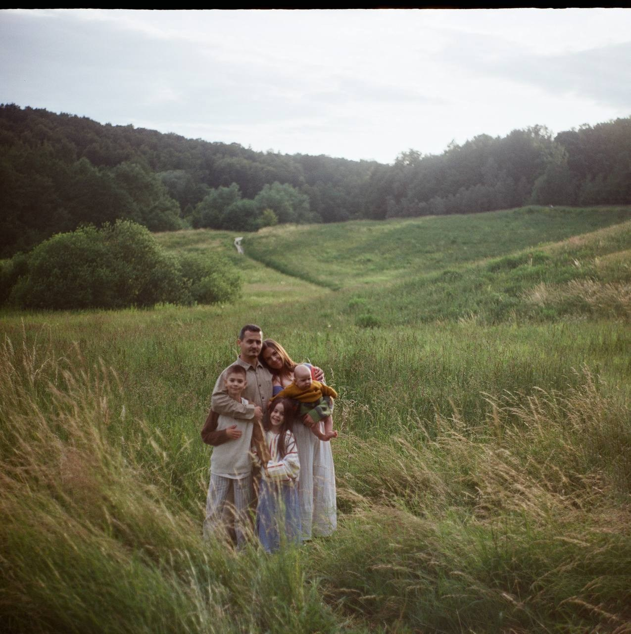 Истории на природе. Настя Оленченко, портретный/семейный фотограф на цифру и плёнку Москва
