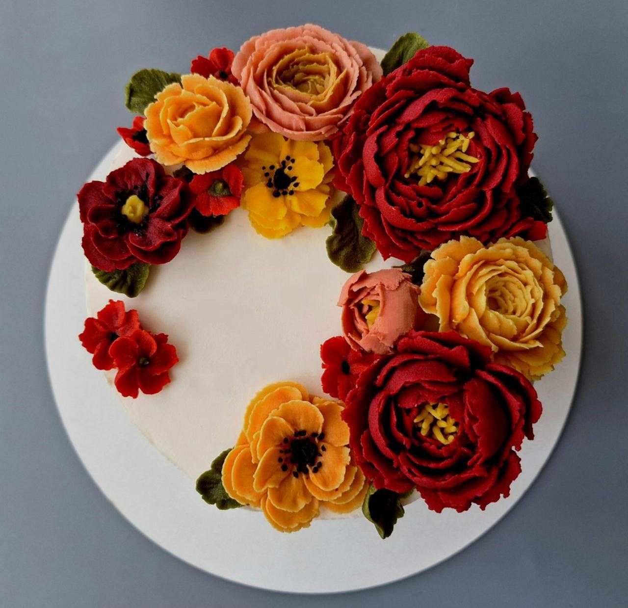 Работы учениц. Аникина Юлия / Кремовая флористика в корейской технике