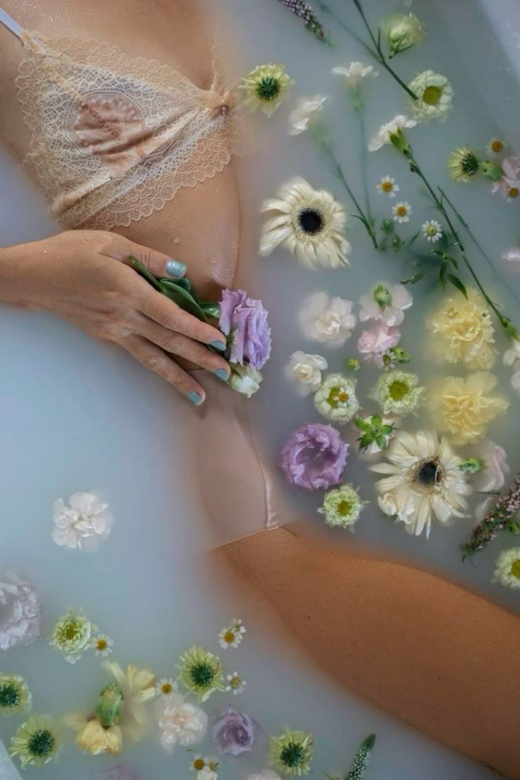 Фотосессия в ванной с молоком. Фотограф Александр Стрельченко Псков