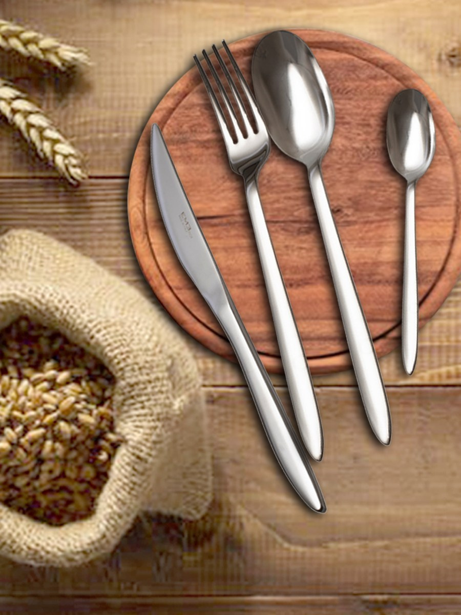 Фотосъемка набора столовых приборов для маркетплейсов