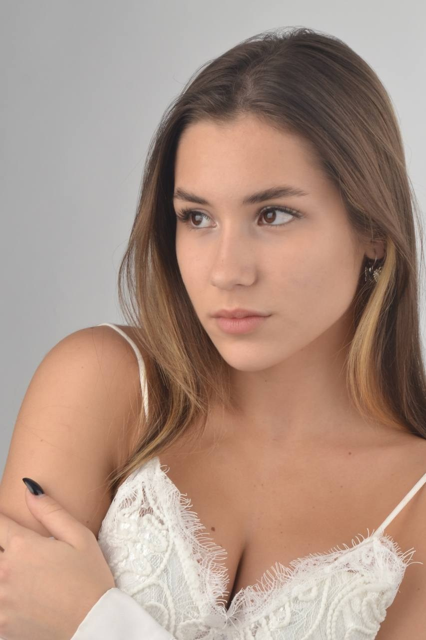 Индивидуальная. Индивидуальный/лавстори/предметный фотограф в Хабаровске Осыка Дарьяна