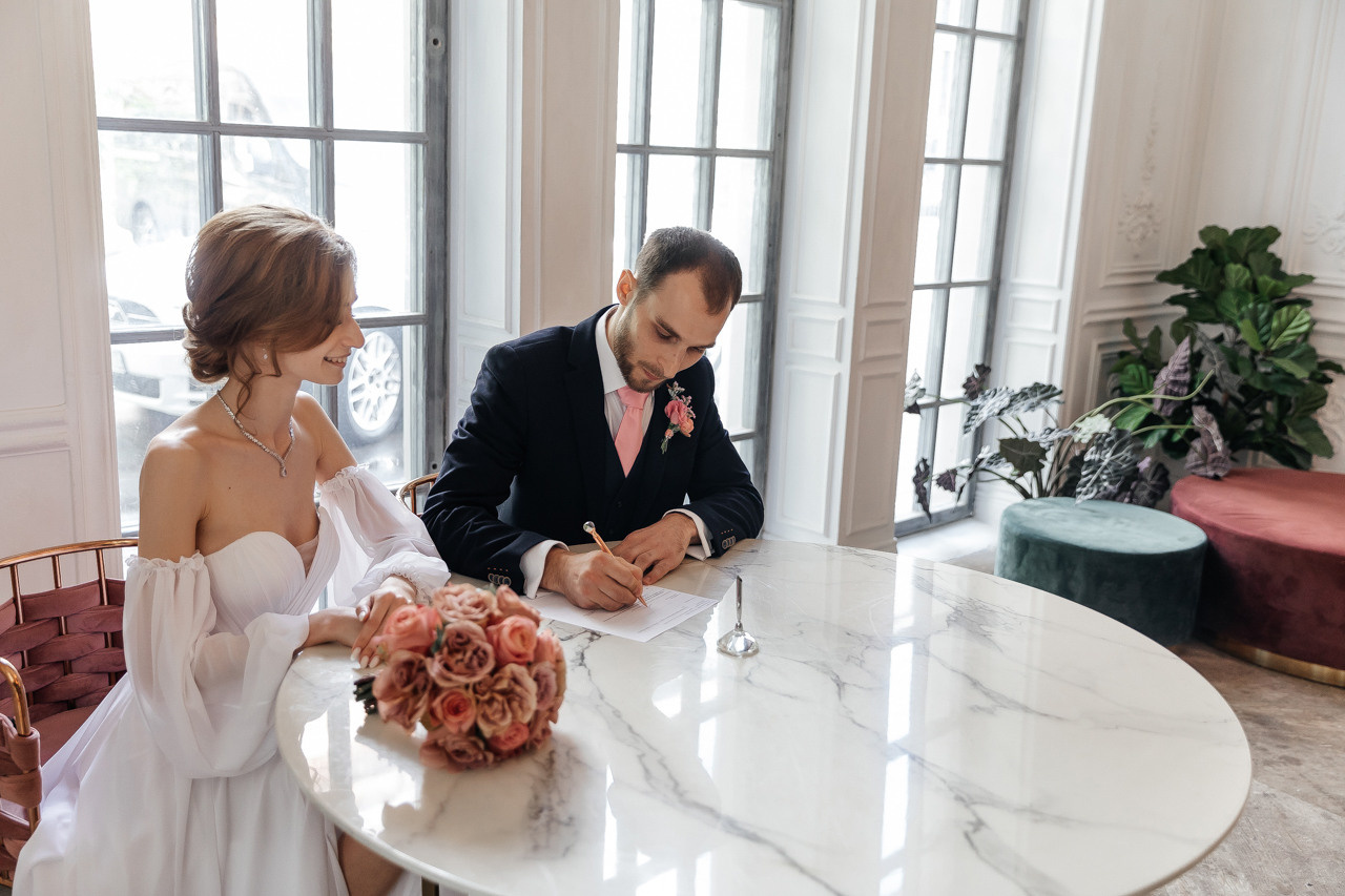 Танцы под дождем. Свадебный фотограф москва