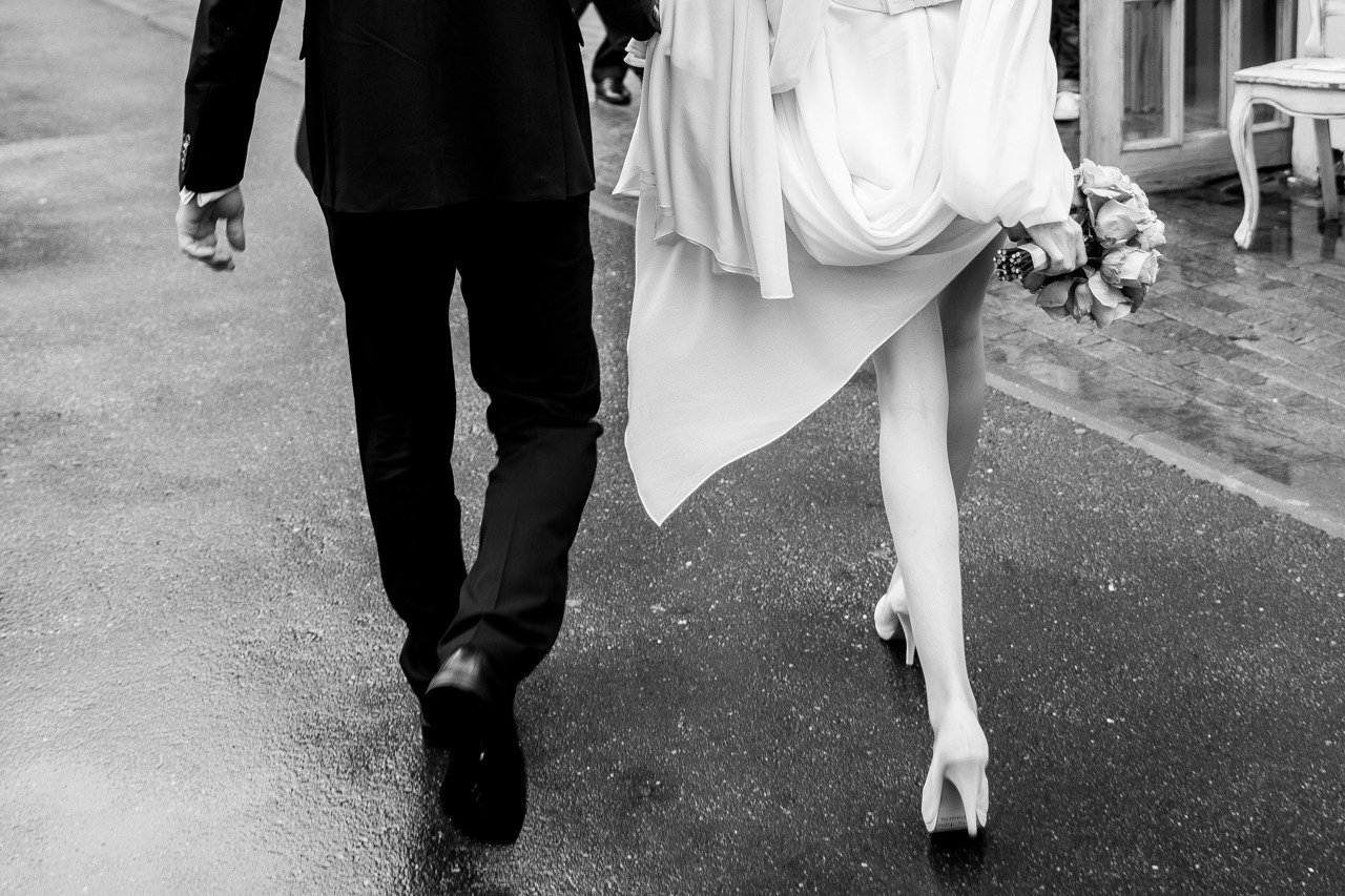 Танцы под дождем. Свадебный фотограф москва