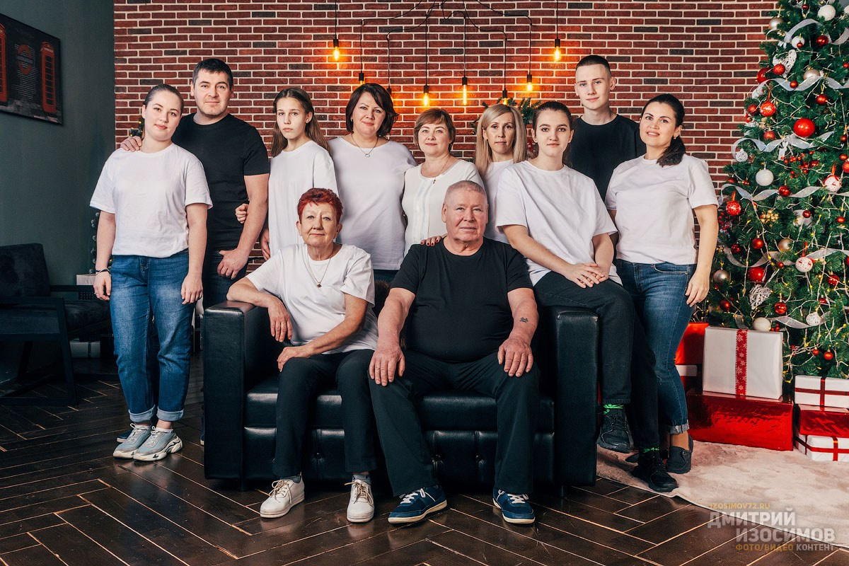 Семейная новогодняя фотосессия