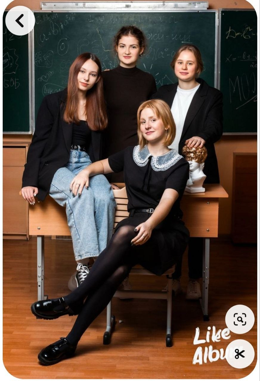 Примеры позировок для школьного альбома в старших классах. Фотограф в Шелехове, лучшие выпускные альбомы в Шелехове