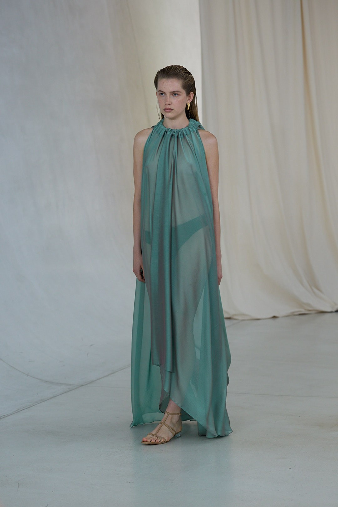 Bianca Spender Runway, Sydney Fashion Week 2025. Maria Poleshchuk, commercial photographer in Sydney