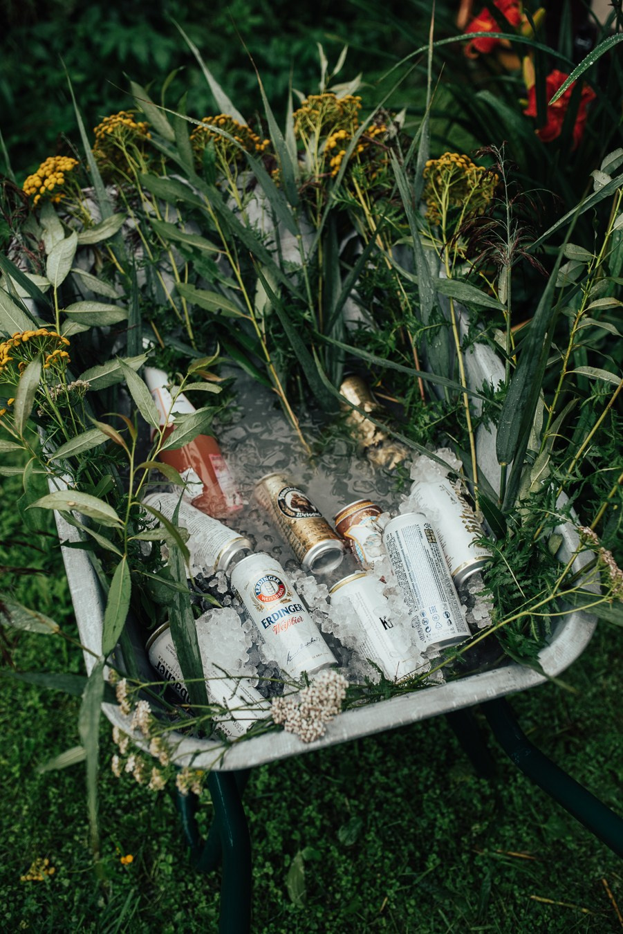 Годик | на даче