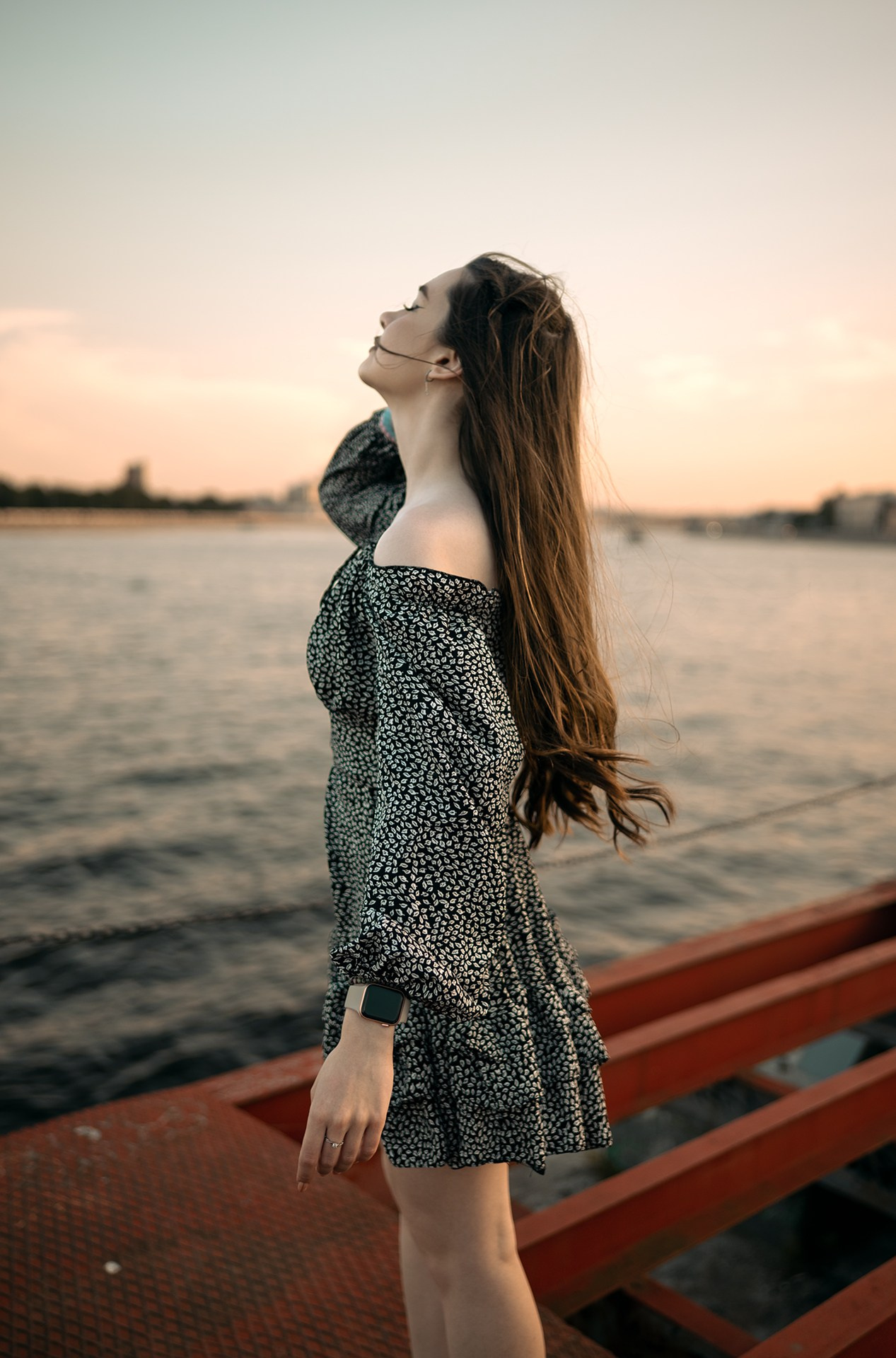 Вдоль набережной. Фотограф в Санкт-Петербурге Ваня Ковтун