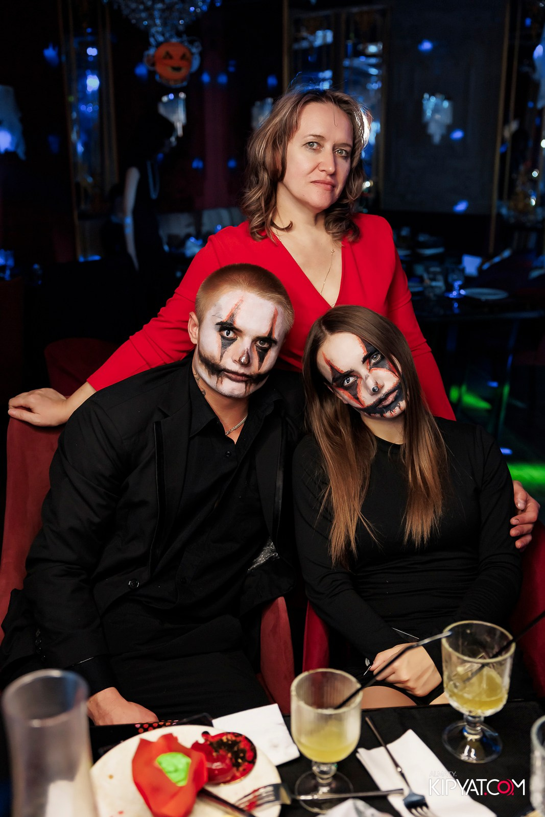 ЗАЯ, НА БИС. КИПЯТКОМ АЛМАТЫ!