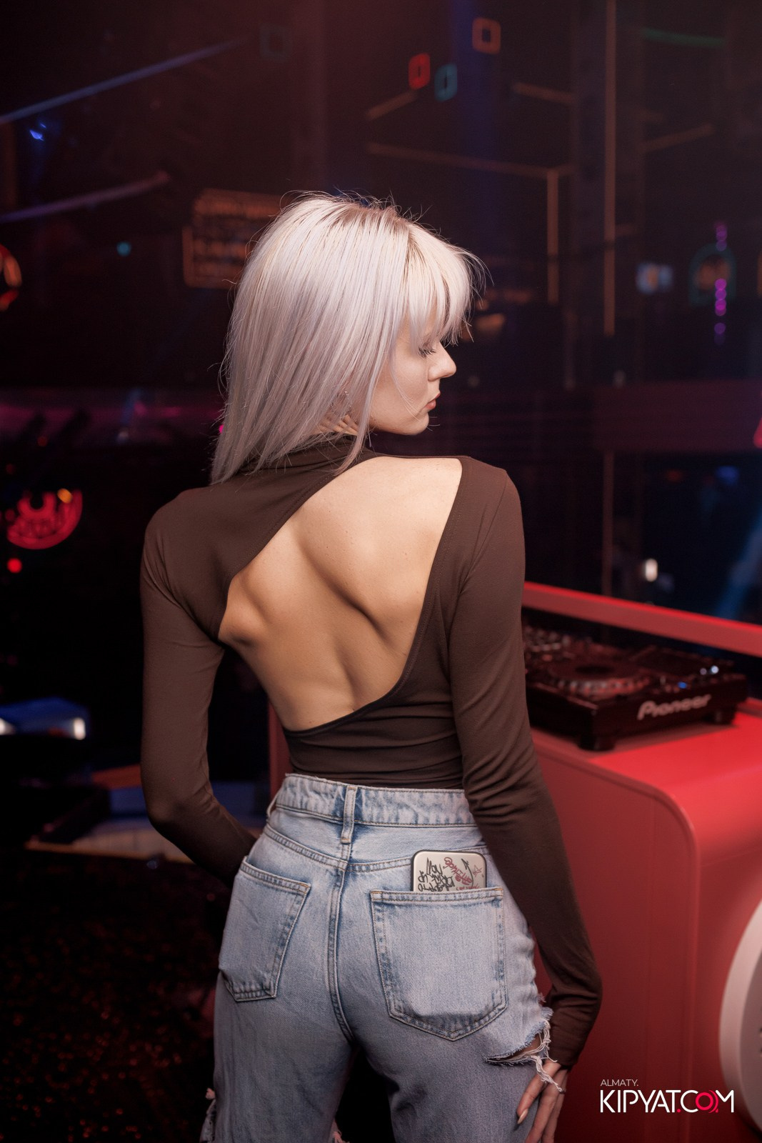 SANTA RAVE В НОЧНОМ КЛУБЕ SANTA BARBARA. КИПЯТКОМ АЛМАТЫ!