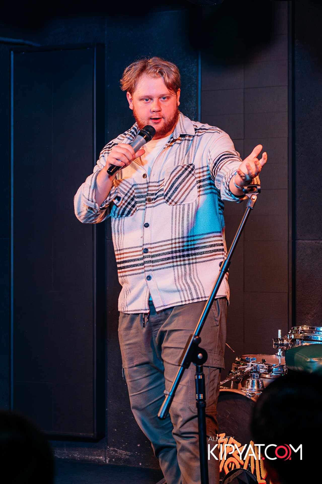 СОЛЬНЫЙ STAND UP КОНЦЕРТ АЛЕКСАНДРА МЕРКУЛЯ. КИПЯТКОМ АЛМАТЫ!