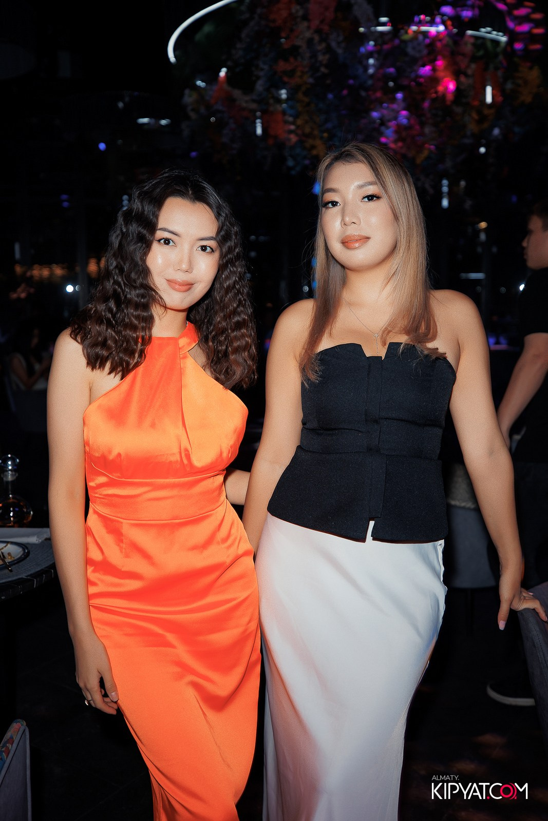 FRIENDS BAR & TERRACE. КИПЯТКОМ АЛМАТЫ!