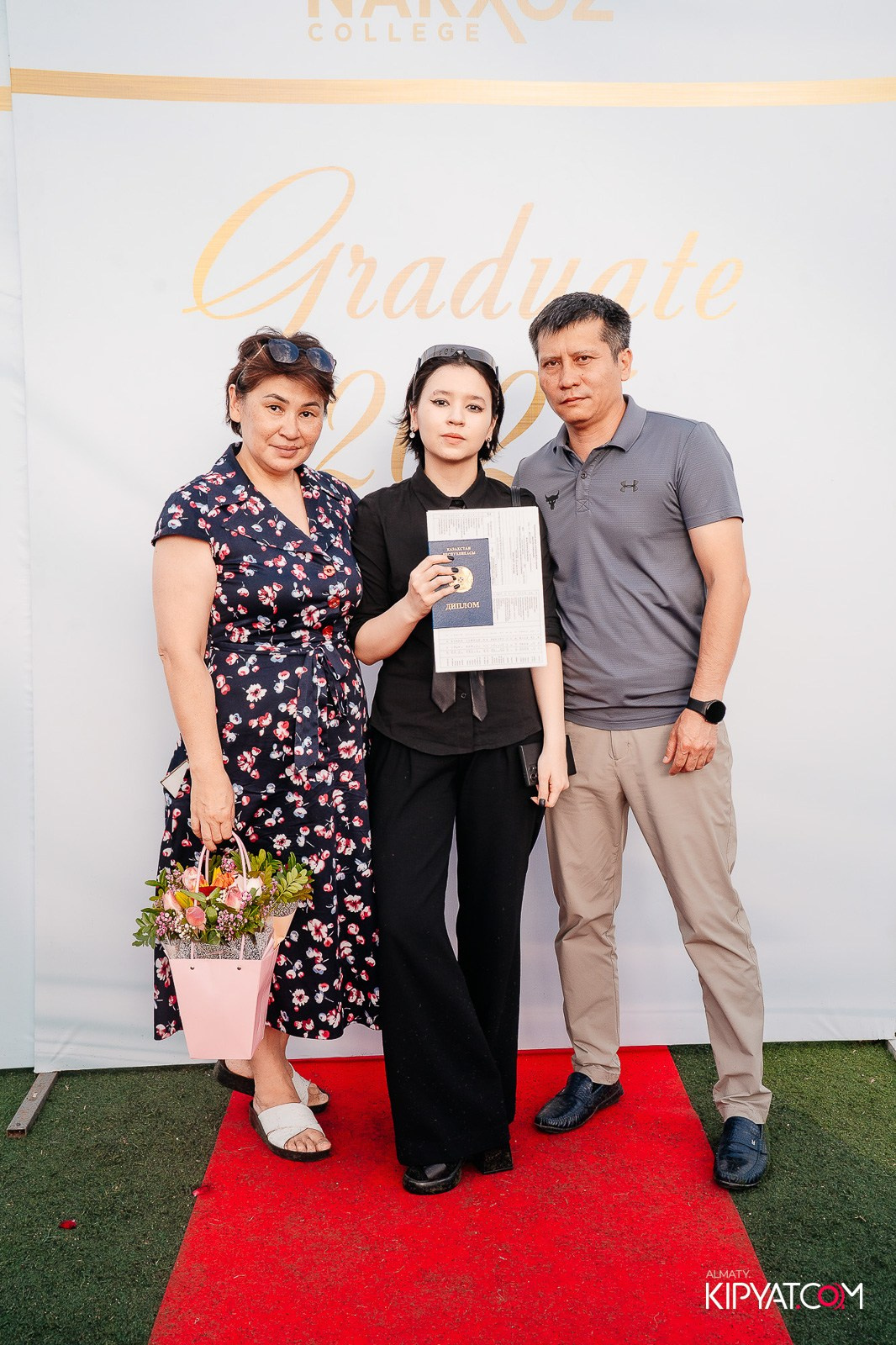 ВРУЧЕНИЕ ДИПЛОМОВ — НАРХОЗ КОЛЛЕДЖ. Part 1. КИПЯТКОМ АЛМАТЫ!