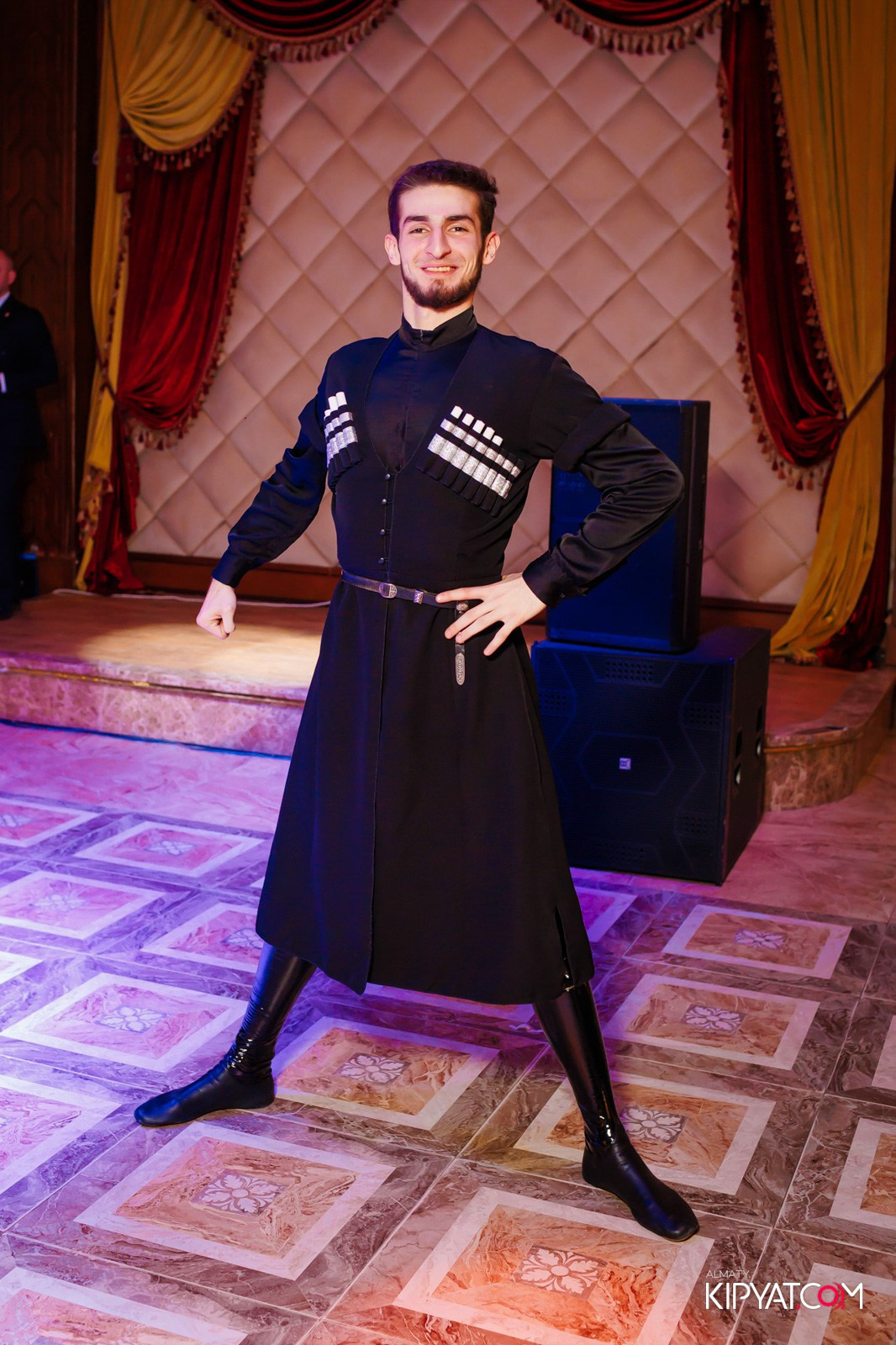 РЕСТОРАН ALAZANI. КИПЯТКОМ АЛМАТЫ!