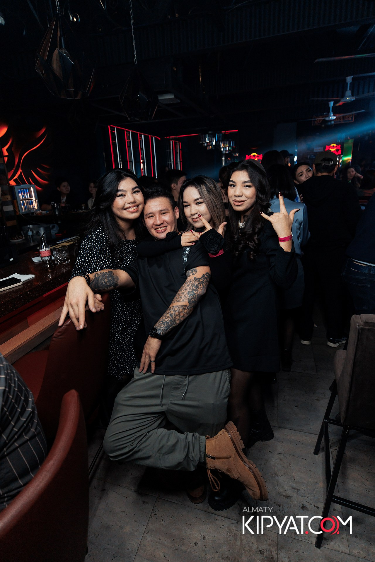 BANGLAROAD BAR SPECIAL GUEST: ASIK. КИПЯТКОМ АЛМАТЫ!