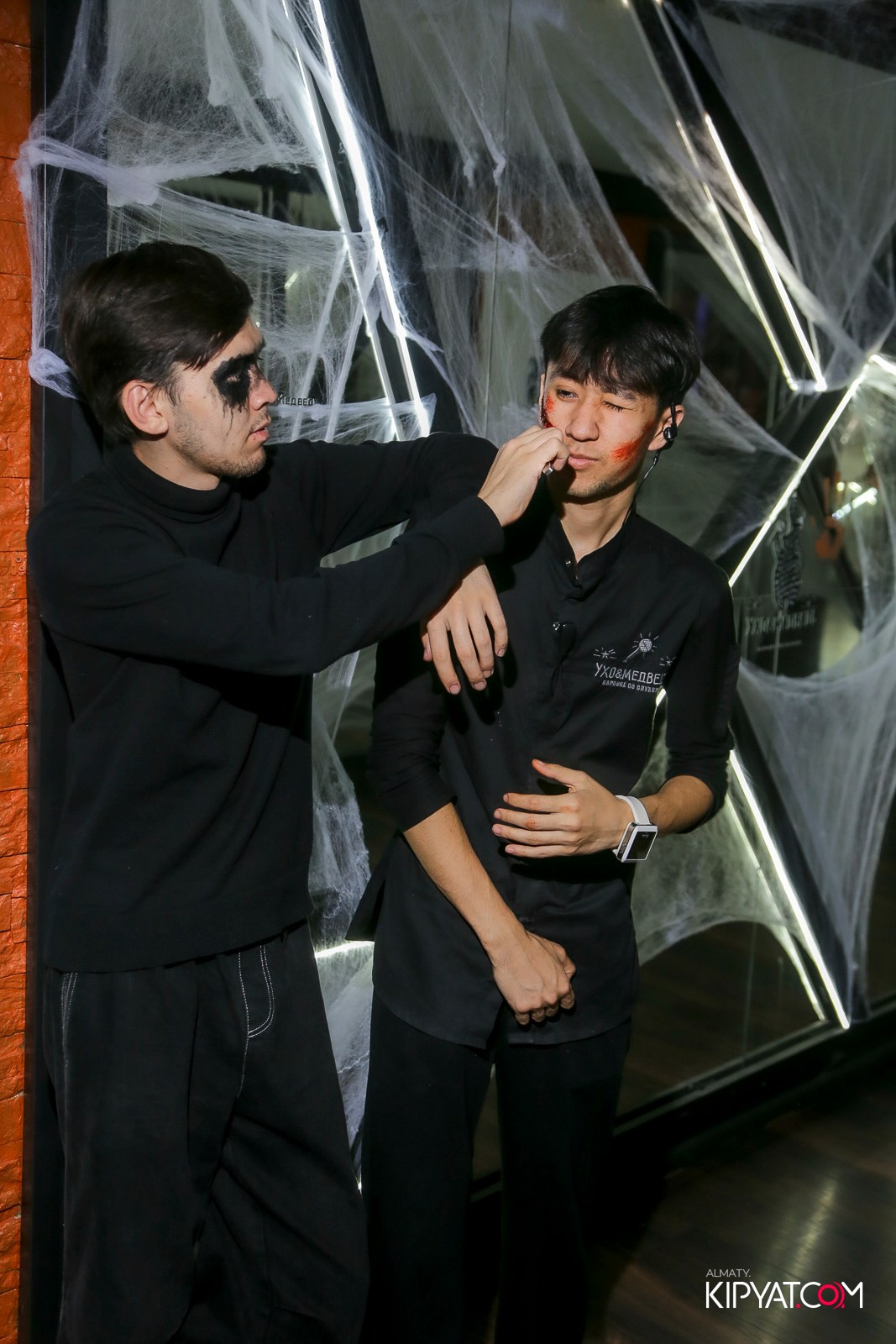 УХО И МЕДВЕДЬ НА САИНА. КИПЯТКОМ АЛМАТЫ!