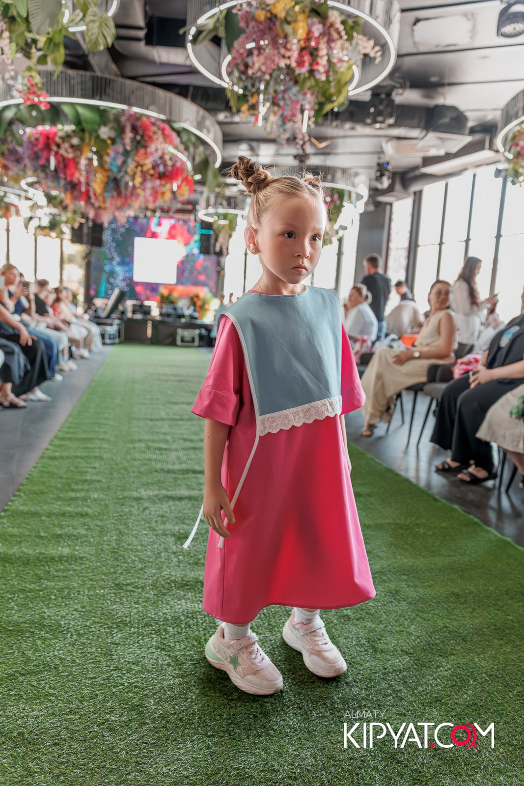 PROM KIDS FASHION SHOW. КИПЯТКОМ АЛМАТЫ!