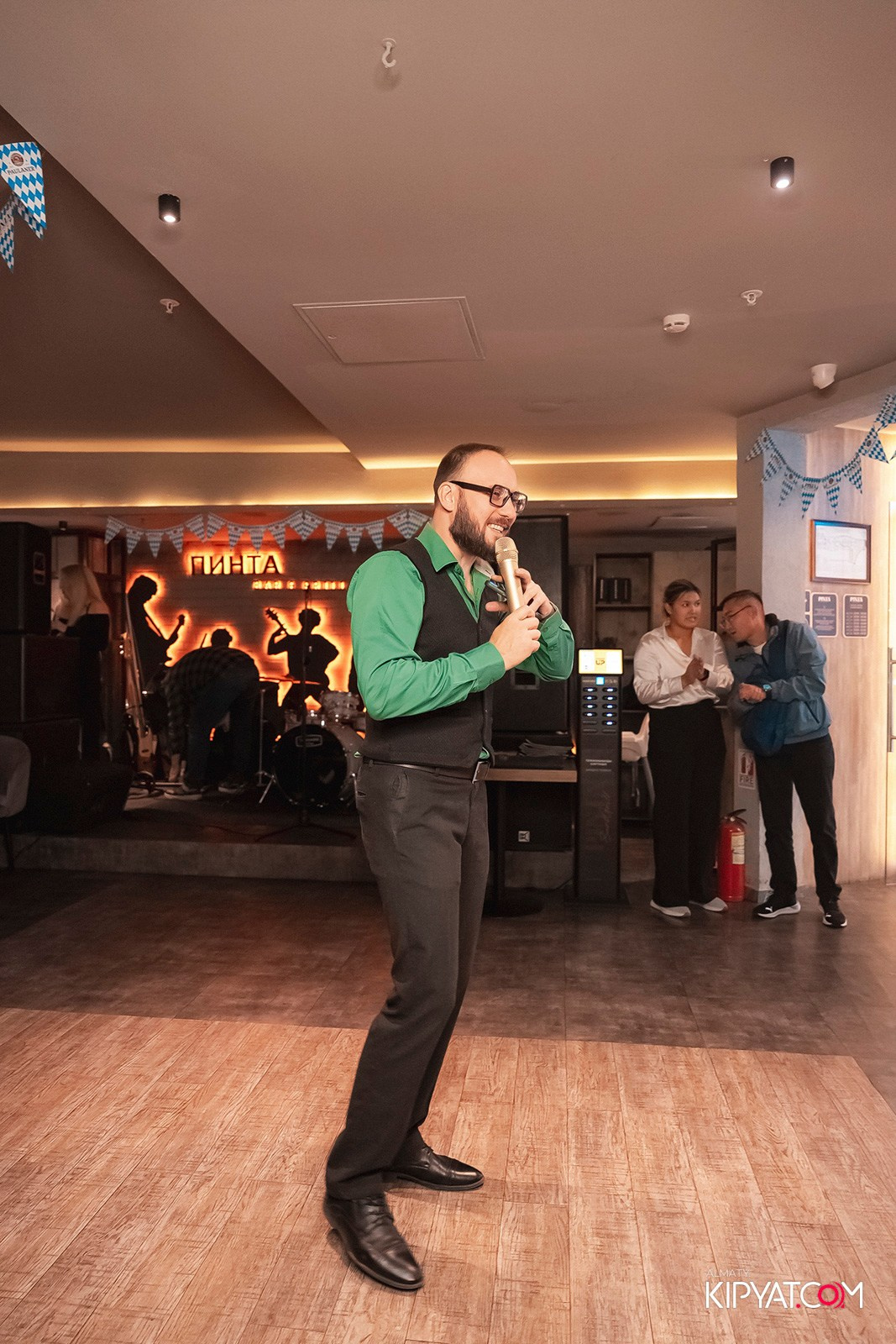 OKTOBERFEST ПИНТА MEGA ALMA-ATA. КИПЯТКОМ АЛМАТЫ!