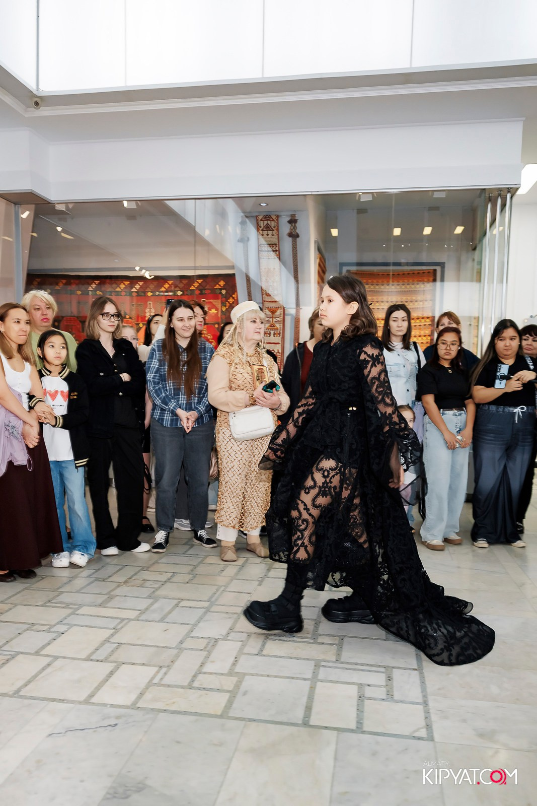 JUNIOR MODELS SHOW. ПЕРФОМАНС НОЧЬ В МУЗЕЕ. КИПЯТКОМ АЛМАТЫ! Фотосъемка мероприятий в Алматы