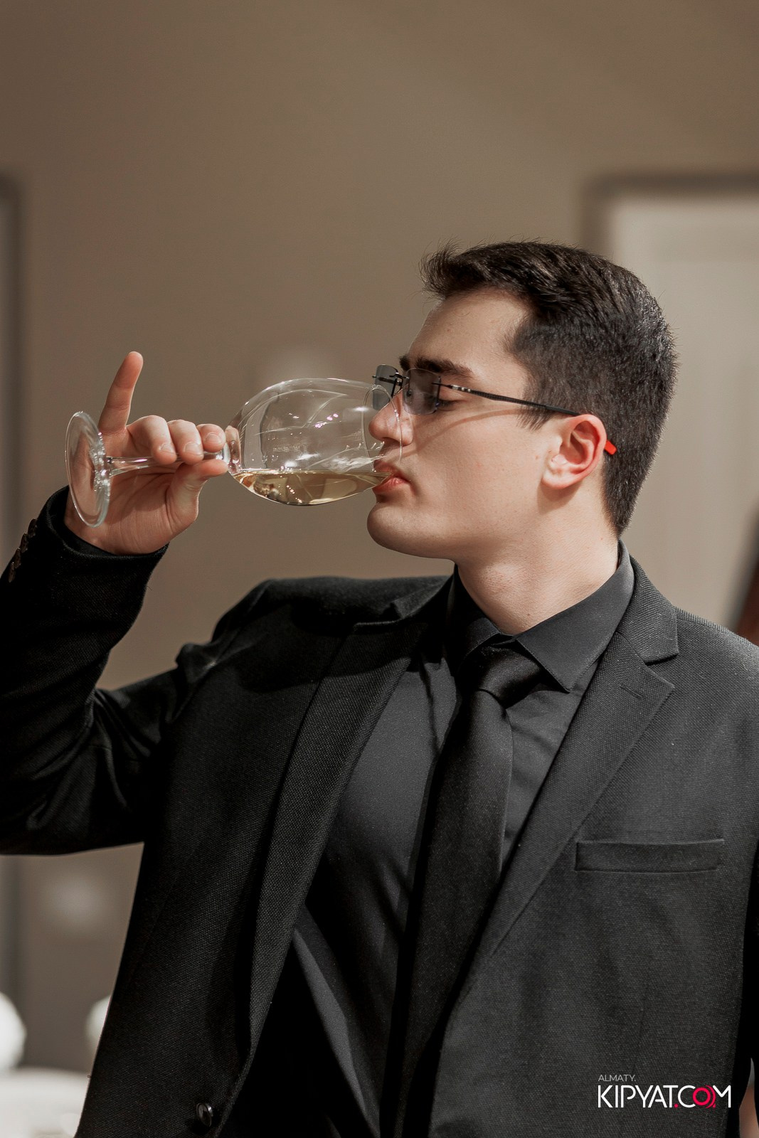 ОТКРЫТИЕ ПАРФЮМЕРНОГО ДОМА MAISON PERFUME. КИПЯТКОМ АЛМАТЫ!