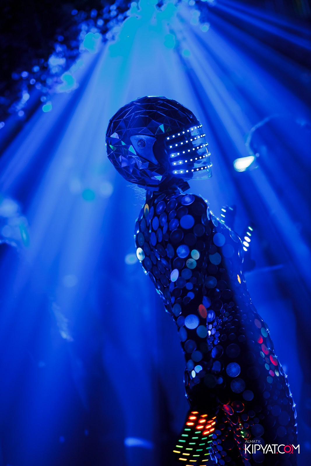 FRIENDS BAR & TERRACE. КИПЯТКОМ АЛМАТЫ!