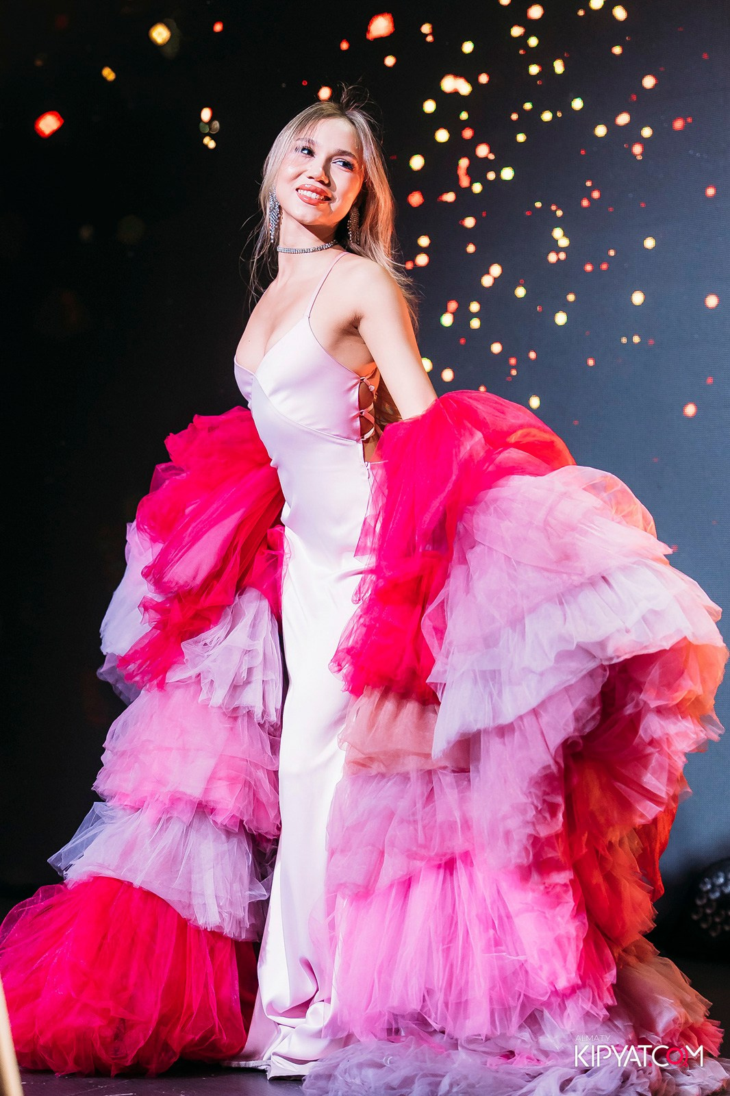 QUЕЕN. КИПЯТКОМ АЛМАТЫ!