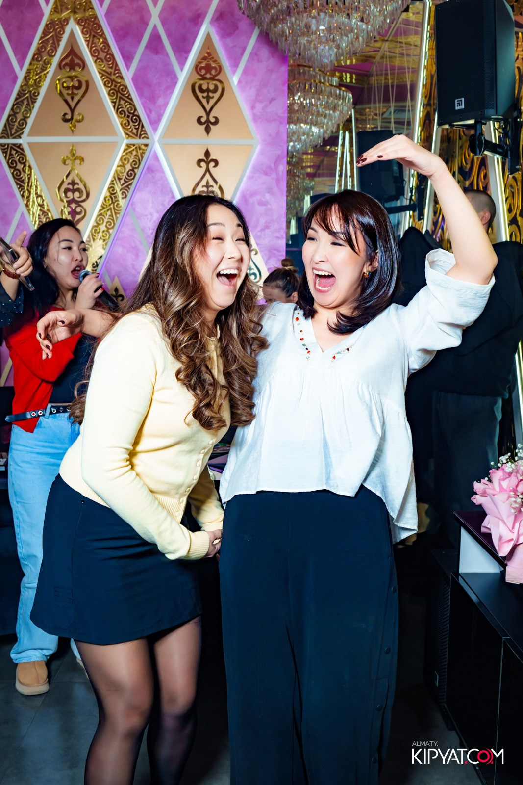 MOOD KARAOKE & TERRACE. КИПЯТКОМ АЛМАТЫ!