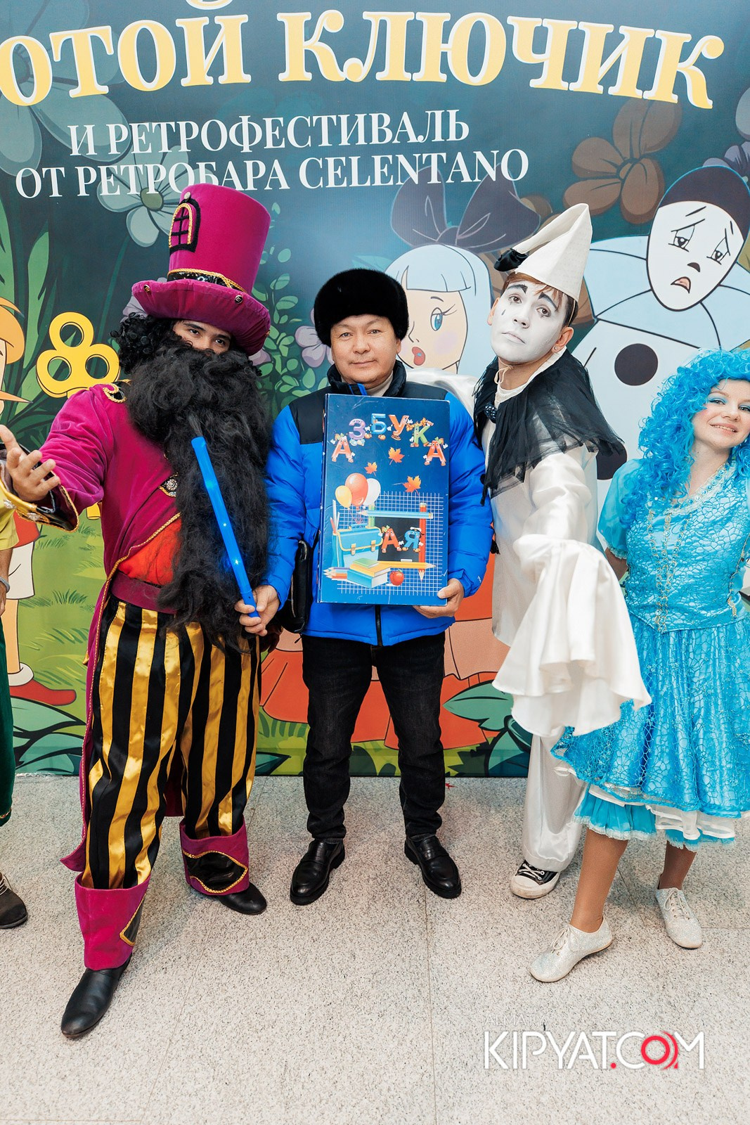 ЗОЛОТОЙ КЛЮЧИК И РЕТРОФЕСТИВАЛЬ ОТ РЕСТОБАРА CELENTANO. КИПЯТКОМ АЛМАТЫ!