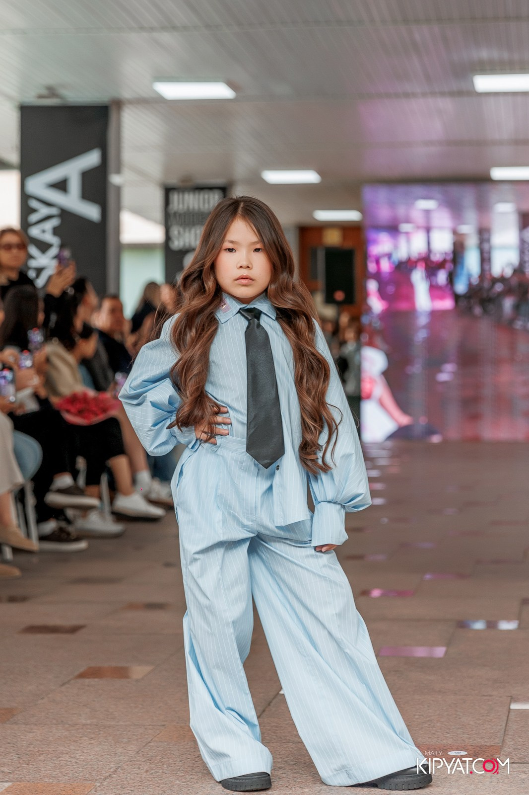 JUNIOR FASHION SHOW. КИПЯТКОМ АЛМАТЫ!