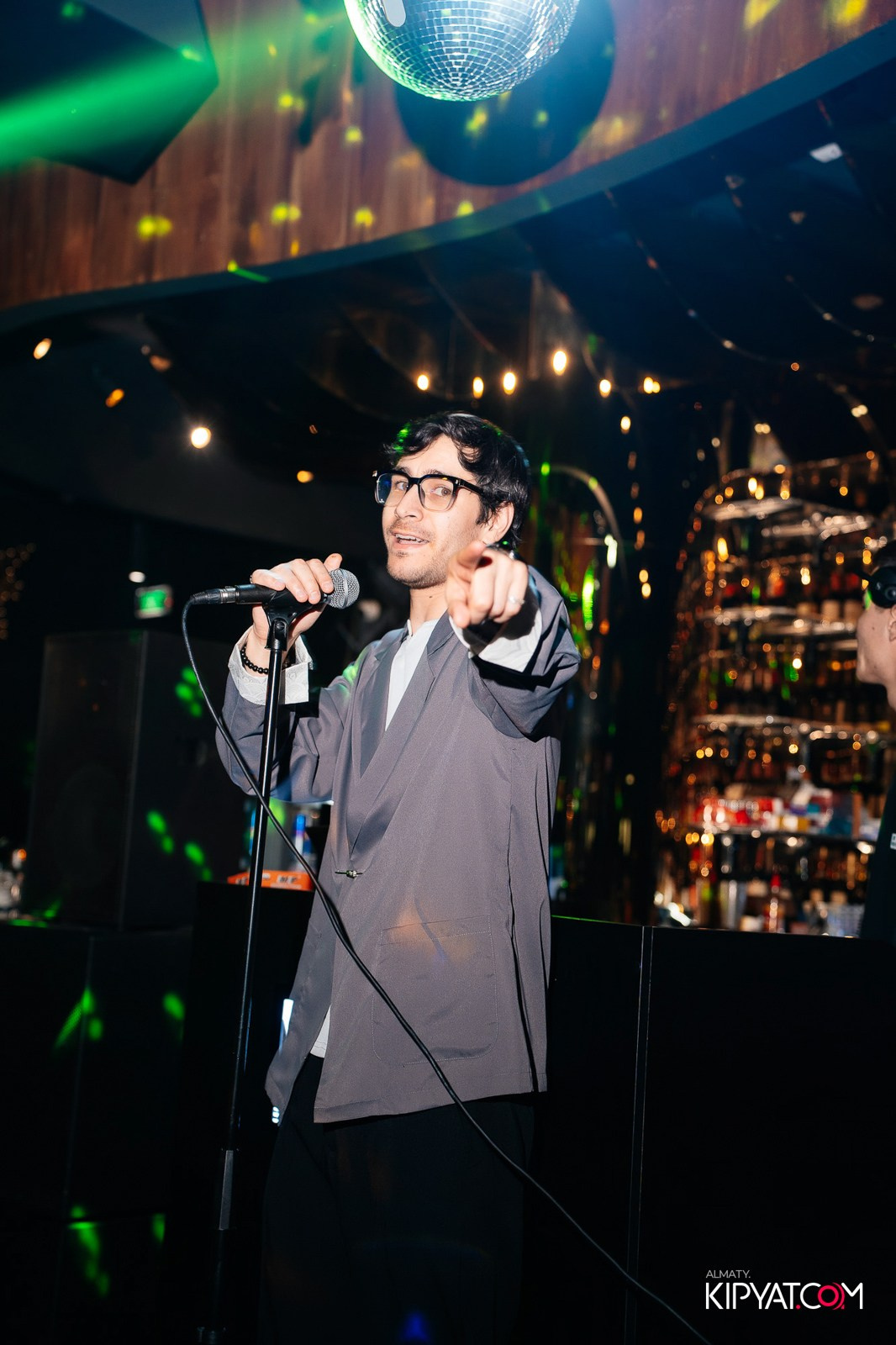 MOOD KARAOKE & TERRACE. КИПЯТКОМ АЛМАТЫ!